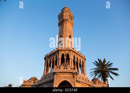 Tour de l'horloge d'Izmir Konak Square Turquie Banque D'Images