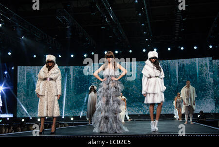 Birmingham, UK. 06 Dec, 2014. Vêtements de scène et artistes Show fashion show à NEC de Birmingham Crédit : Steven re/Alamy Live News Banque D'Images