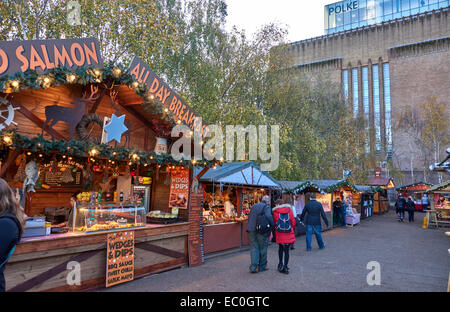 La Tamise traverse le sud de l'Angleterre Banque D'Images