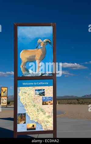 Bienvenue à California Sign Valley Wells California USA. Banque D'Images