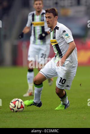 Moenchengladbach, Allemagne. 6e déc, 2014. Gladbach's Max Kruse en action au cours de la Bundesliga match de foot entre Borussia Moenchengladbach et Hertha BSC au Borussia Moenchengladbach en parc, l'Allemagne, 6 décembre 2014. Gladbach défait 3-2 à Berlin. Photo : Federico Gambarini/dpa/Alamy Live News Banque D'Images