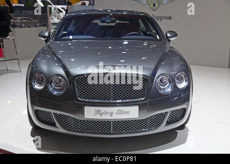 Genève - le 8 mars : La nouvelle Bentley Continental Flying Star' sur l'affichage à la 81e International Motor Show de Geneva Palexpo Ma Banque D'Images