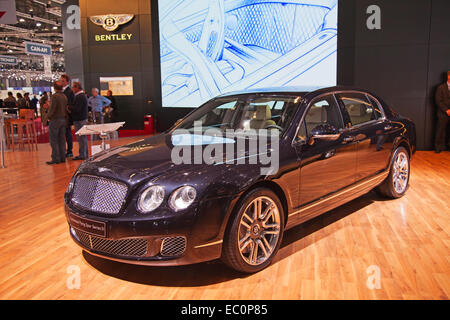 Genève - le 8 mars : La nouvelle Bentley Continental Flying Star' sur l'affichage à la 81e International Motor Show de Geneva Palexpo Ma Banque D'Images