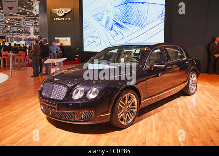 Genève - le 8 mars : La nouvelle Bentley Continental Flying Star' sur l'affichage à la 81e International Motor Show de Geneva Palexpo Ma Banque D'Images