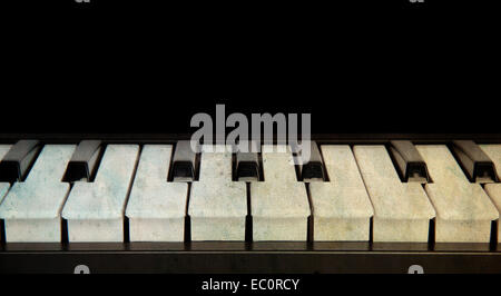 Isolées piano vintage Banque D'Images