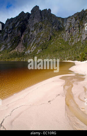 Lake Rhona, mis en commun sur les pentes de la gamme Denison Banque D'Images