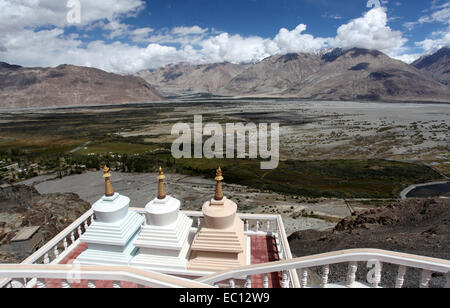 La Vallée de Nubra au Ladakh monastère de Diskit Banque D'Images