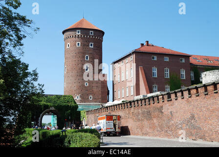 Entrée au château royal de Wawel de Cracovie sur en Pologne. Banque D'Images