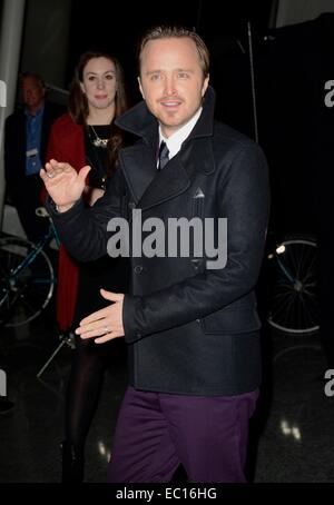 Brooklyn, NY, USA. 7 Décembre, 2014. Aaron Paul devant le hall des arrivées pour EXODUS : DIEUX ET ROIS Premiere, le Brooklyn Museum, Brooklyn, NY, le 7 décembre 2014. Credit : Derek Storm/Everett Collection/Alamy Live News Banque D'Images