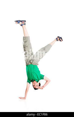 1 Indian child boy Stunt Banque D'Images