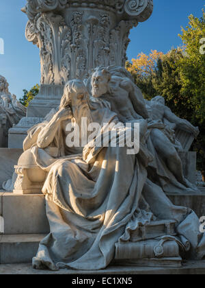 Monument de Goethe, Faust et Méphistophélès groupe de sculpture, en 1904, sculpteur Gustav Eberlein, Pinciano, Rome, Latium, Italie Banque D'Images