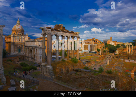 Santi Luca e Martina, Septimius Severus Arch, de l'Église Temple de Saturne, Forum Romain, Rome, Latium, Italie Banque D'Images