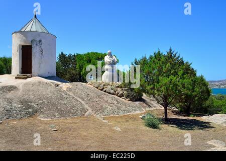 Garde côtière canadienne shack et buste de Giuseppe Garibaldi à son domicile Casa Bianca, Isola Caprera, Arcipelago di La Maddalena National Park Banque D'Images