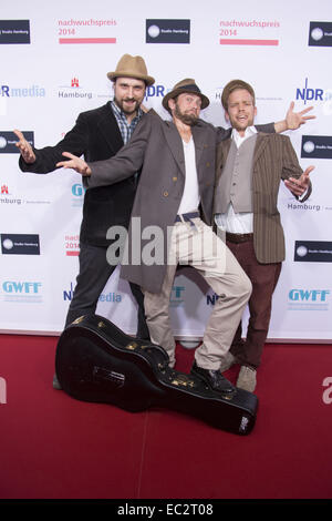 Les célébrités participant à la 17e édition de Studio Hambourg Nachwuchspreis awards au Thalia théâtre. Avec : Les Cavaliers Connexion Où : Hambourg, Allemagne Quand : 05 Juin 2014 Banque D'Images