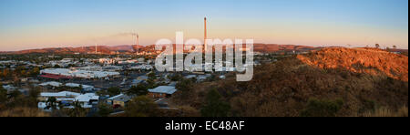 Mt Isa vu de la ville Lookout Banque D'Images