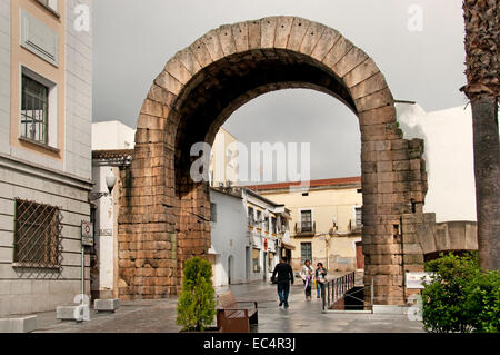 Merida l'arc de Trajan à Merida Badajoz province romaine la région d'Estrémadure, Espagne, Espagnol Banque D'Images