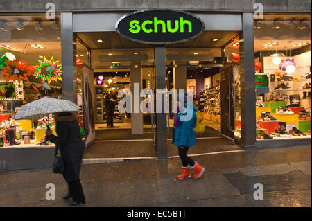 Magasin de chaussures de mode SCHUH dans Edinburgh Scotland UK Banque D'Images