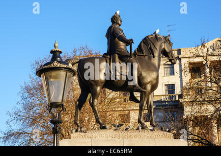 Statue du Roi George IV à Trafalgar Square, Londres, Angleterre Royaume-Uni UK Banque D'Images