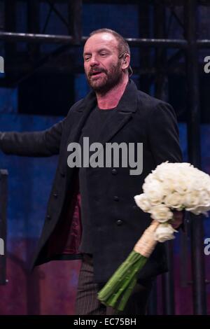 New York, NY, USA. 9Th Mar, 2014. Sting lors d'une apparition publique pour Sting rejoint Cast DU DERNIER NAVIRE sur Broadway, Neil Simon Theatre, New York, NY 9 décembre 2014. Crédit : Lev Radin/Everett Collection/Alamy Live News Banque D'Images