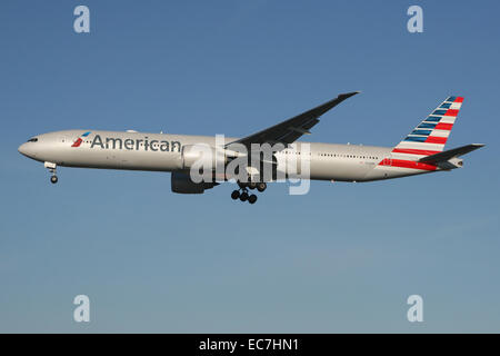 AA AMERICAN AIRLINES BOEING 777 200 Banque D'Images