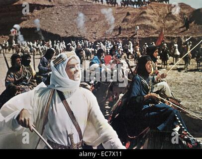 Lawrence d'Arabie est une aventure épique britannique 1962 drama film basé sur la vie de T. E. Lawrence. Il a été réalisé par David Lean et produit par Sam Spiegel à travers sa société britannique, Horizon Images, avec le scénario de Robert Bolt et Michael Wilson. Le film stars Peter O'Toole dans le rôle-titre Banque D'Images