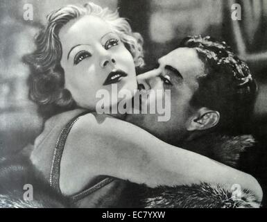 Greta Garbo et John Gilbert dans leur premier film ensemble, "la chair et le diable", 1926 Banque D'Images