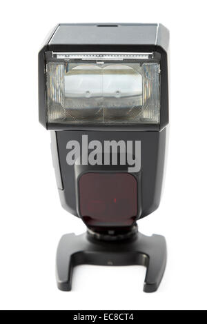 Hotshoe flash flashgun électronique appareil photo avec une inclinaison incliné la tête flash isolé sur fond blanc Banque D'Images