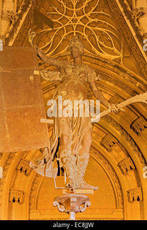 Séville, ESPAGNE - 28 octobre 2014 : La Puerta del Principe sur la cathédrale de Santa Maria de la Sede Banque D'Images