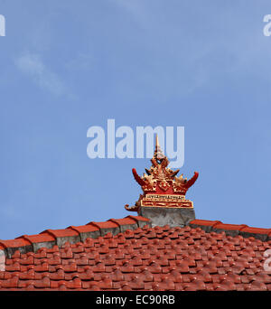 Porte décorative à Batur temple à Bali Indonésie Banque D'Images