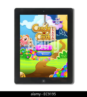 Le jeu populaire, Candy Crush Saga, joué sur un Apple iPad Banque D'Images