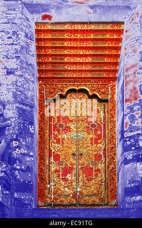 Porte décorative à Batur temple à Bali Indonésie Banque D'Images