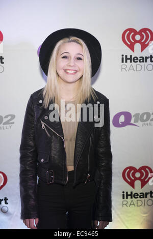 Philadelphie, Pennsylvanie, USA. Dec 10, 2014. Singer, BEA MILLER, au Q102 Jingle Ball qui s'est tenue à la Wells Fargo Center de Philadelphie PA Credit : Ricky Fitchett/ZUMA/Alamy Fil Live News Banque D'Images