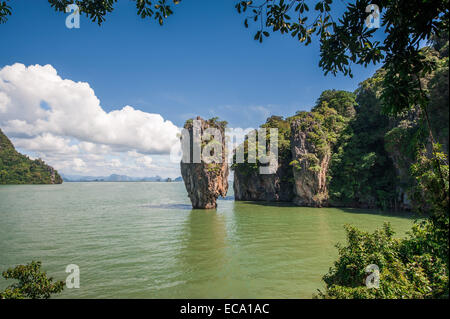 Vue de Khao Phing Kan (île de James bond) de Ko Tapu Banque D'Images