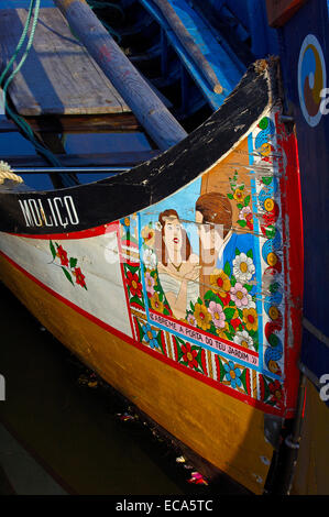 Bateau traditionnel "oliceiro', canal central, Aveiro, région Beiras, Portugal, Europe Banque D'Images