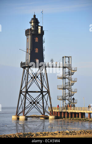 Obereversand Leuchtturm phare, port de pêche de Neuastenberg, Basse-Saxe, Allemagne Banque D'Images