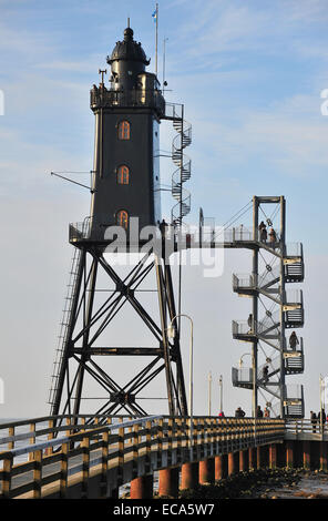 Obereversand Leuchtturm phare, port de pêche de Neuastenberg, Basse-Saxe, Allemagne Banque D'Images