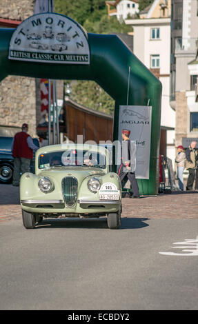 Daimler Jaguar vintage car au début de l'année 2014 Réunion de la voiture classique, St.Moritz, Suisse. Banque D'Images