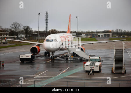 A318 easyjet avion à l'aéroport international de Belfast Banque D'Images