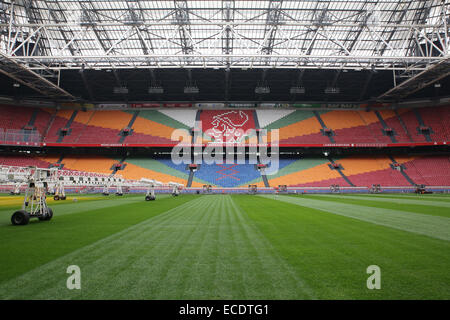 Le stade de football Amsterdam Arena à l'intérieur personne ne vide Banque D'Images