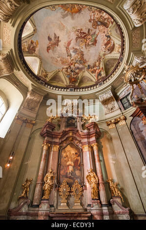 Église Saint Nicolas (Kostel Mikulase), le chef-d'œuvre baroque Dientzenhofer, petite ville, Prague, République Tchèque Banque D'Images