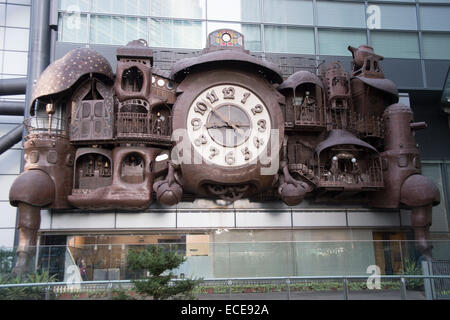 Miyazaki Steam-Punk Réveil Nippon TV à Shiodome, Tokyo, Japon. Banque D'Images