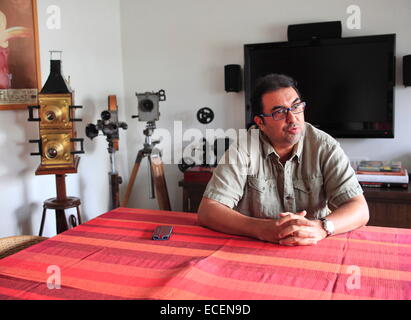 Mumbai, Inde. 14Th Nov, 2014. SHIVENDRA SINGH DUNGARPUR est un cinéaste, archiviste et restaurateur de films est le fondateur de la Fondation du patrimoine cinématographique. Classic films indiens des années 50 comme Raj Kapoor et Awara du Guru Dutt's Kaagaz ke Phool, suscité Shivendra Singh Dungarpur amoureux de cinéma lorsqu'il était un garçon grandissant dans les années 70.Aujourd'hui, un cinéaste Dungarpur, basée à Mumbai, les craintes que l'Inde est riche patrimoine du cinéma, ces beaux vieux films et beaucoup d'autres classiques qui ont égayé de lui et des millions d'autres personnes Ð sont à risque d'être perdus à jamais si des mesures urgentes ne sont pas prises pour Banque D'Images