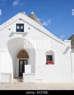 Trullo souverain à Alberobello, dans les Pouilles en Italie. Banque D'Images