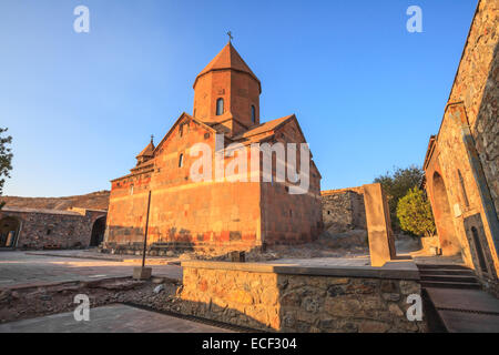 Ancien monastère Khor Virap est situé dans la vallée d'Ararat en Arménie Banque D'Images