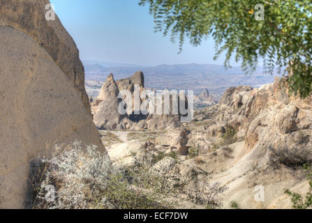 Les formations rocheuses autour de Göreme Banque D'Images