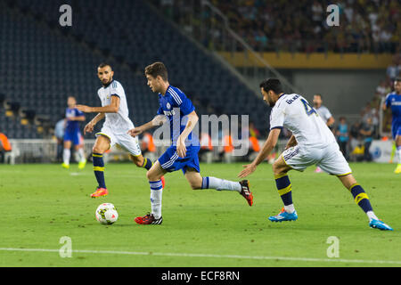 ISTANBUL - août 08, 2014 : Chelsea s'attaque à Fenerbahce en Soma Tournoi de charité au stade Sukru Saracoglu. Banque D'Images