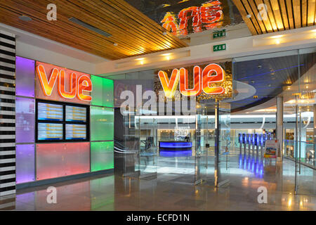 Entrée au cinéma multinational vue International au centre commercial intérieur de Westfield à Stratford City Newham East London, Angleterre, Royaume-Uni Banque D'Images
