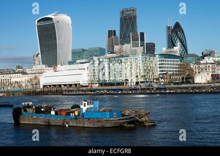 Les gratte-ciel modernes font partie de la ville de London Financial District par la Tamise Angleterre Royaume-Uni UK Banque D'Images