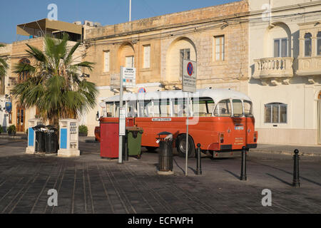 La place principale à Marsaxlokk à Malte Banque D'Images