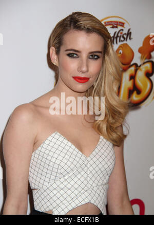 New York, New York, USA. Dec 12, 2014. L'actrice Emma Roberts assiste à la Z100's Jingle Ball 2014 arrivants tenue tenue au Madison Square Garden. © ZUMAPRESS.com/Alamy Kaszerman Nancy/Live News Banque D'Images